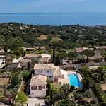 Maison De Face Au Golf De St-maxime * サント・マキシム