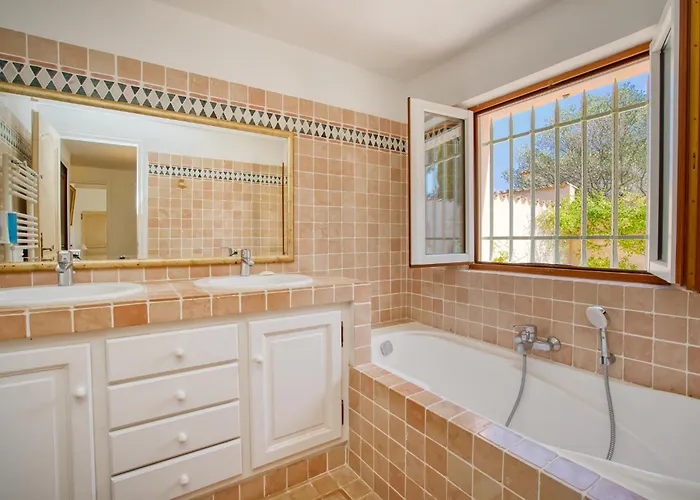 Maison De Face Au Golf De St-maxime Βίλα *