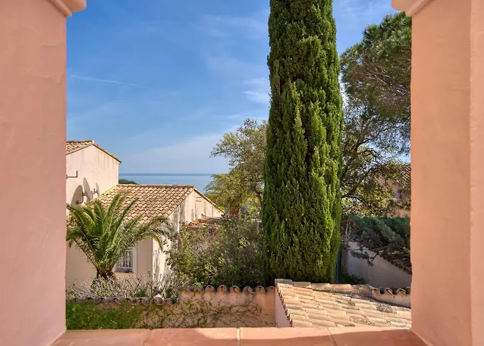 Maison De Face Au Golf De St-maxime Βίλα *